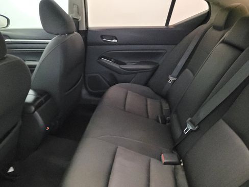 Used 2021 Nissan Altima 2.5 SV FWD image 18