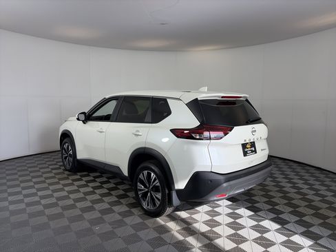 Used 2023 Nissan Rogue SV AWD/4WD image 8