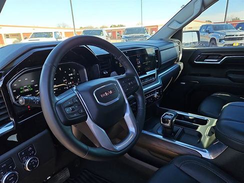 Used 2024 GMC Sierra 1500 SLT w/ SLT Premium Plus Package image 13