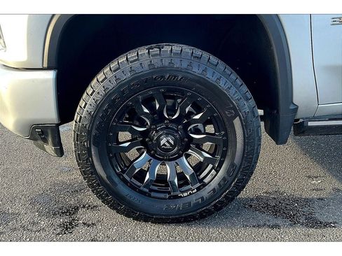 Used 2023 Chevrolet Silverado 3500 High Country w/ Z71 Off-Road Package image 10