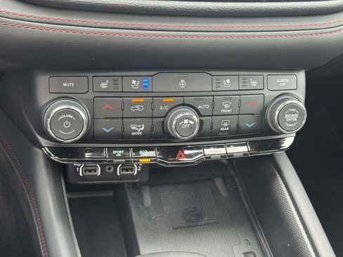 Used 2023 Dodge Durango R/T AWD/4WD image 26