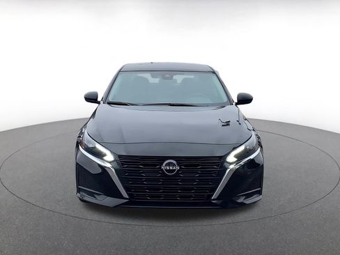 Used 2025 Nissan Altima 2.5 SV image 4