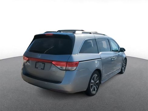 Used 2016 Honda Odyssey Touring Elite image 8