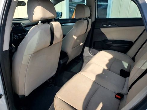 Used 2016 Honda Civic EX image 5