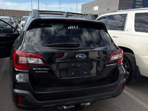Used 2019 Subaru Outback 2.5i Premium AWD/4WD image 3