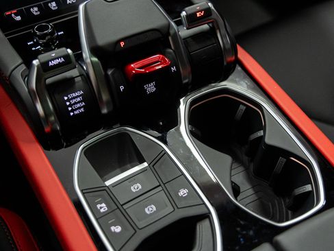 New 2026 Lamborghini Urus SE image 37