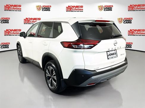 Certified 2023 Nissan Rogue SV image 2