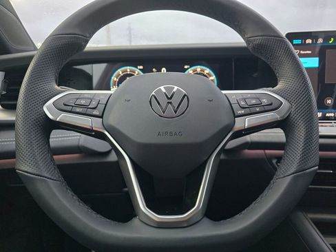 New 2026 Volkswagen Tiguan SE R-Line image 22