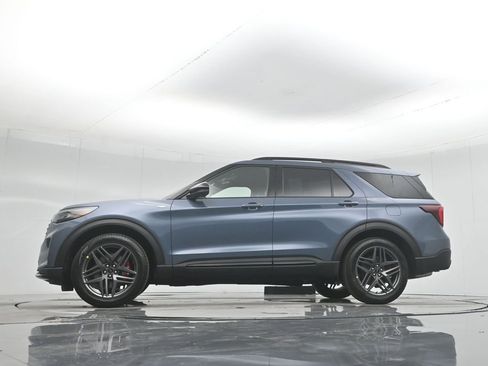 New 2026 Ford Explorer ST-Line image 54