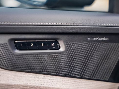 New 2026 Volvo XC90 B6 Plus image 37