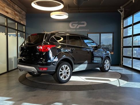 Used 2019 Ford Escape SEL FWD image 3