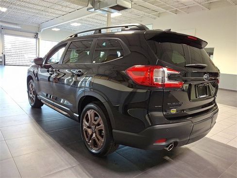 Certified 2025 Subaru Ascent Bronze Edition image 4