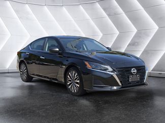 Used 2024 Nissan Altima 2.5 SV FWD video 2