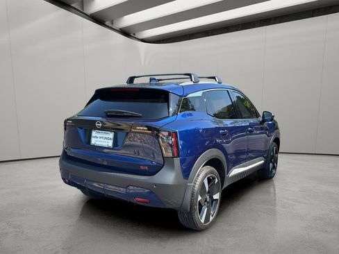 Used 2025 Nissan Kicks SR FWD image 5