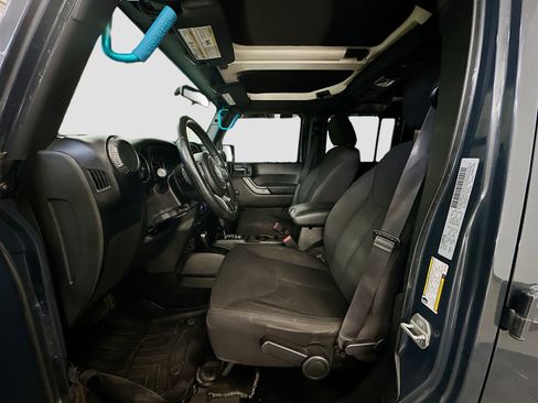 Used 2016 Jeep Wrangler Unlimited Sport w/ Connectivity Group image 13