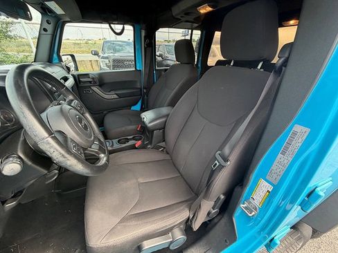 Used 2017 Jeep Wrangler Unlimited Sport w/ Quick Order Package 24S AWD/4WD image 27