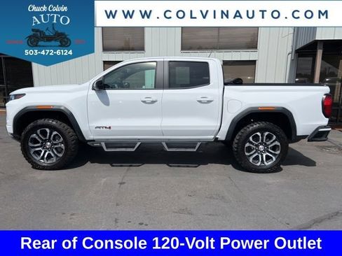 Used 2024 GMC Canyon AT4 w/ Technology Package AWD/4WD image 11