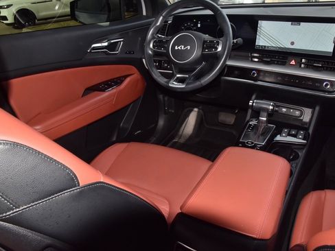 Used 2024 Kia Sportage SX image 15