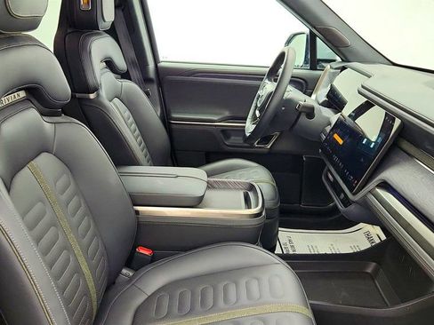 Used 2023 Rivian R1S Adventure image 30