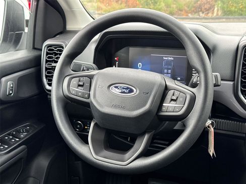 Used 2025 Ford Ranger XL w/ Trailer Tow Package image 24