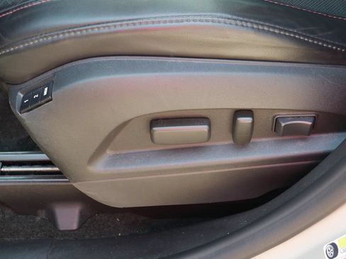 Used 2014 Chevrolet Equinox LTZ FWD image 23