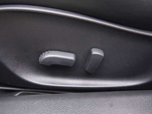 Used 2015 INFINITI Q40 AWD w/ Navigation Package image 26