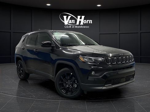 New 2026 Jeep Compass Latitude w/ Sun and Sound Group AWD/4WD image 1