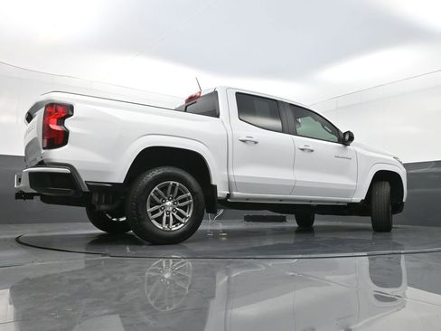 Used 2024 Chevrolet Colorado LT w/ LT Convenience Package image 29