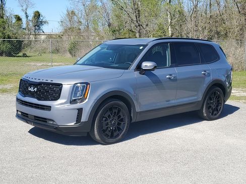 Used 2022 Kia Telluride SX w/ SX Prestige Package image 36