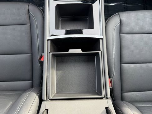 New 2026 Chevrolet Traverse LT w/ Midnight/Sport Edition image 34