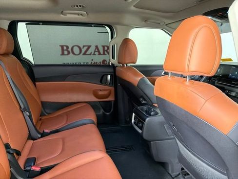 Used 2026 Kia Carnival SX FWD image 19