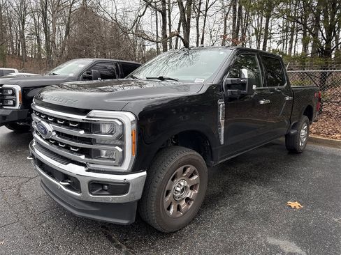 Used 2023 Ford F250 King Ranch w/ Chrome Package image 5