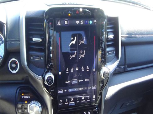 Used 2025 RAM 1500 Laramie AWD/4WD image 26