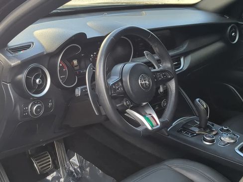 Used 2022 Alfa Romeo Stelvio Sprint AWD/4WD image 10