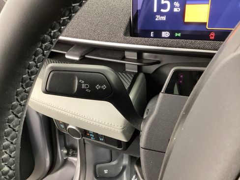 Used 2021 Ford Mustang Mach-E Premium image 23