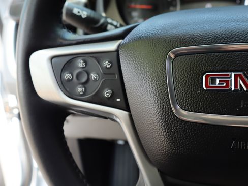 Used 2021 GMC Terrain SLT w/ LPO, Floor Liner Package FWD image 22