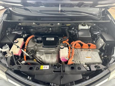 Used 2017 Toyota RAV4 XLE w/ All Weather Liner Package AWD/4WD image 31