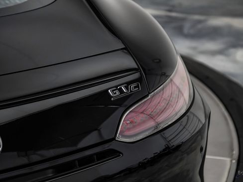 Used 2018 Mercedes-Benz AMG GT C image 16