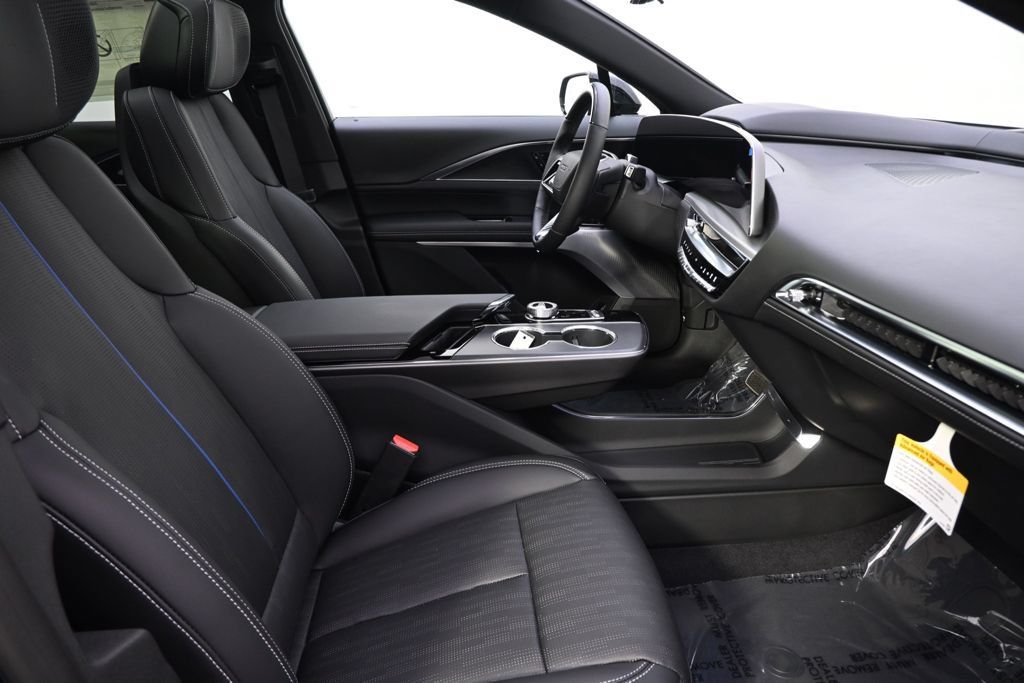 New 2026 Cadillac Lyriq V w/ LPO, Floor Liner Package AWD/4WD image 16