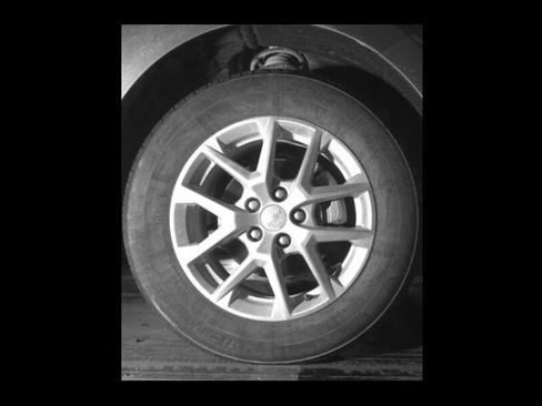 Certified 2024 Chevrolet Equinox LS w/ Driver Confidence II Package FWD image 6