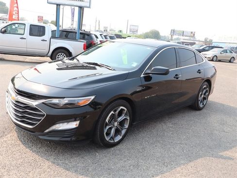 Used 2021 Chevrolet Malibu LT FWD image 3