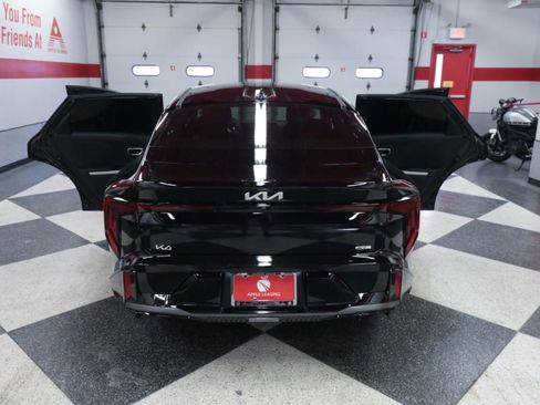 Used 2025 Kia K4 GT-Line image 32