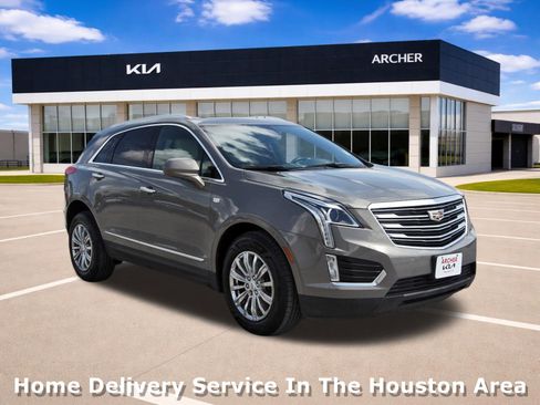 Used 2017 Cadillac XT5 Luxury w/ Driver Awareness Package FWD image 1