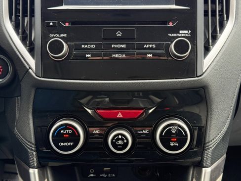 Used 2022 Subaru Forester Premium image 29