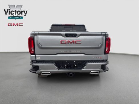 Used 2024 GMC Sierra 1500 AT4 w/ AT4 Preferred Package image 13