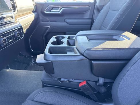 Used 2023 Chevrolet Silverado 1500 LT image 13