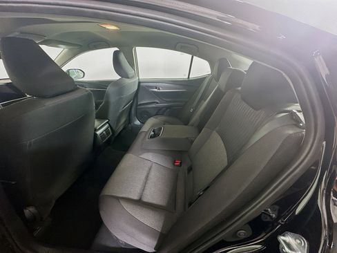 Used 2025 Toyota Camry LE image 29