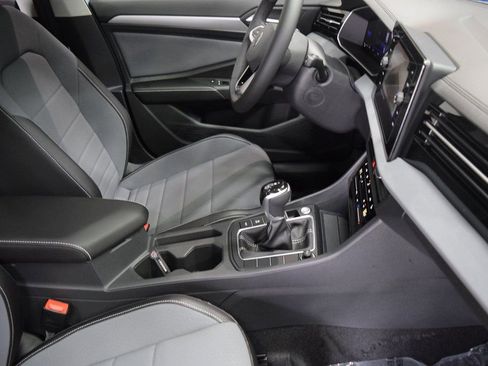 New 2026 Volkswagen Jetta SE image 7