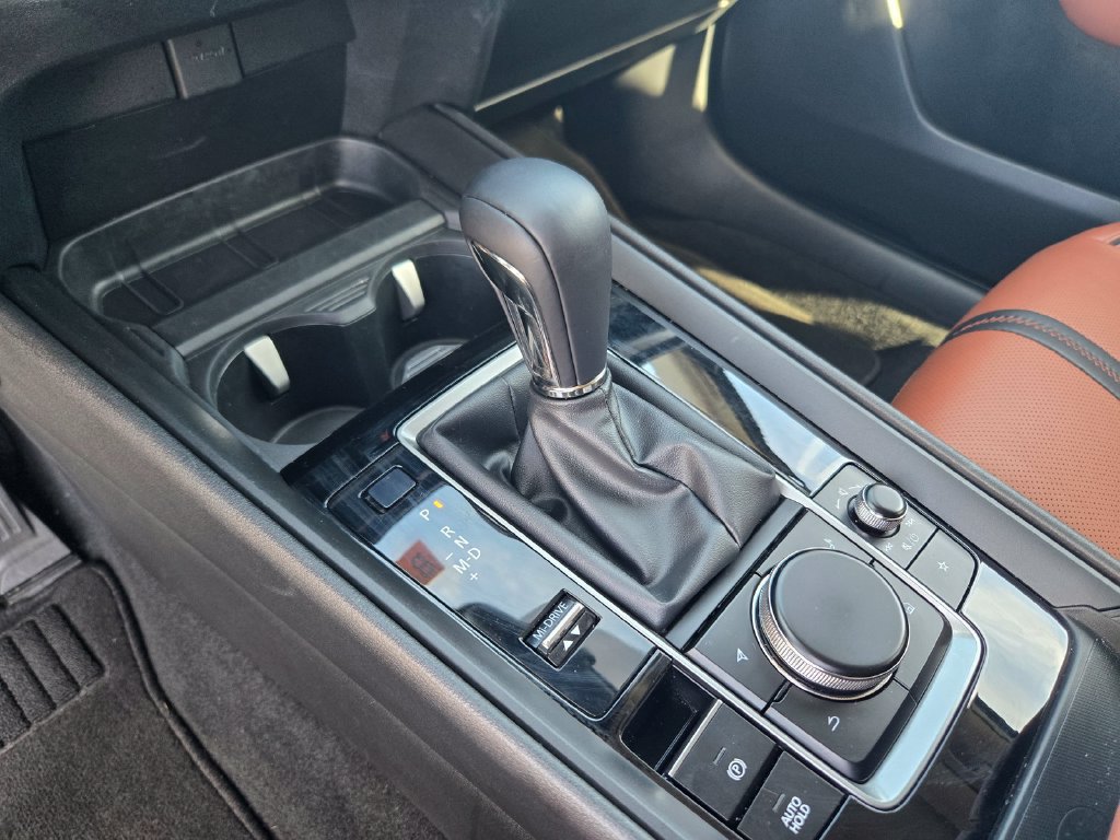 Certified 2025 MAZDA CX-50 AWD 2.5 Turbo w/ Premium Pkg image 18