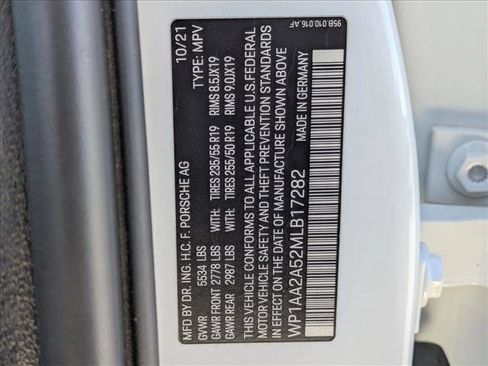 Used 2021 Porsche Macan image 27